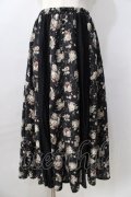 axes femme / 花柄ｘレーススカート  黒 Y-25-08-30-149-AX-SK-SZ-ZY