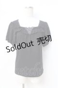 axes femme / 胸元レーストップス  黒 Y-25-08-31-009-AX-TO-SZ-ZY