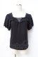 画像1: axes femme / 胸元レーストップス  黒 Y-25-08-31-009-AX-TO-SZ-ZY (1)