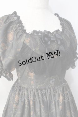 画像4: ALICE and the PIRATES / Mystical emotion〜クリスの心の囁き〜柄ワンピース  黒 Y-25-08-31-057-PA-OP-SZ-ZY