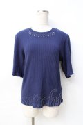 axes femme / パール使いトップス  紺 Y-25-08-31-017-AX-TO-SZ-ZY