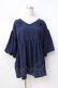 画像1: axes femme / 襟花モチーフトップス  紺 Y-25-08-31-020-AX-TO-SZ-ZY (1)