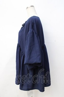画像2: axes femme / 襟花モチーフトップス  紺 Y-25-08-31-020-AX-TO-SZ-ZY