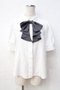 an another angelus / ドレープタイ付きシャツ F オフ×グレー Y-25-08-31-025-CA-BL-SZ-ZY
