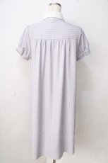 画像2: 【SALE】axes femme POETIQUE / メッセージリボン半袖ワンピース  ラベンダー Y-25-09-01-062-AX-OP-SZ-ZH (2)
