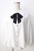 axes femme POETIQUE / レースデザインフリルブラウス  白 Y-25-09-01-033-AX-BL-SZ-ZY