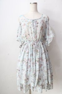 axes femme / 花柄肩あきワンピース  サックス Y-25-09-05-061-AX-OP-SZ-ZT101