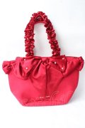 Maison de FLEUR / 白雪姫フリルハンドルトートバッグ  赤 Y-25-09-05-009-LO-BG-SZ-ZY