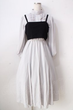 画像1: Maison de FLEUR / オーロラ姫ブライアローズワンピース  グレー Y-25-09-05-088-LO-OP-SZ-ZY