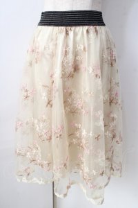 axes femme / カラー刺繍レーススカート  生成り Y-25-09-05-103-AX-SK-SZ-ZT160