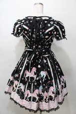 画像2: Angelic Pretty / Sugary Carnivalワンピース  黒 Y-25-09-07-038-AP-OP-SZ-ZY (2)