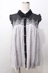 axes femme / ヨーク刺繍ノースリチュニック  グレー Y-25-09-07-067-AX-BL-SZ-ZT113