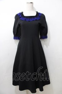 Moi-meme-Moitie / クロスアーチカトリーヌワンピース  黒 Y-25-09-11-044-MO-OP-SZ-ZY