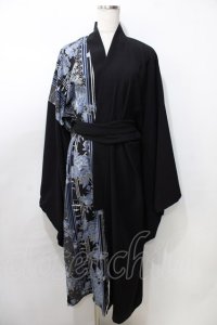 Deorart / 和柄切替着流しガウン  黒×青 Y-25-09-11-053-PU-JA-SZ-ZY