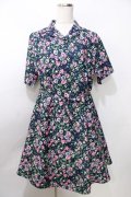 merry jenny / フラワー総柄シャツワンピース  紺 Y-25-09-11-028-LO-OP-SZ-ZY