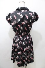 画像2: 【SALE】Rose Marie seoir / shirringワンピース  ネコバレエ柄黒 Y-25-09-11-031-EL-OP-SZ-ZT002 (2)