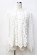 Qutie Frash / 大人パフスリーブブラウス  白 Y-25-09-13-015-QU-BL-SZ-ZY