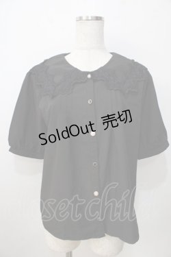 画像1: axes femme / アソートボタンビッグ襟ブラウス F 黒 Y-25-09-14-045-AX-BL-SZ-ZY