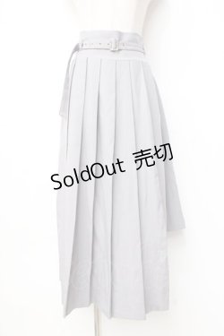 画像1: axes femme / ベルト付きスリットプリーツスカート  グレー Y-25-09-16-076-AX-SK-SZ-ZY