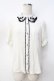 画像1: axes femme POETIQUE / ミッキー&ミニー刺繍襟半袖ブラウス  生成り Y-25-09-16-020-AX-BL-SZ-ZY (1)