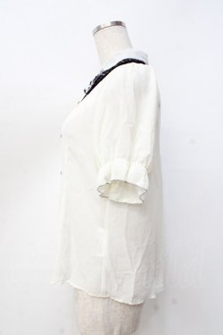 画像2: axes femme POETIQUE / ミッキー&ミニー刺繍襟半袖ブラウス  生成り Y-25-09-16-020-AX-BL-SZ-ZY