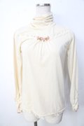 axes femme / プチローズハイネックカットソー  生成り Y-25-09-22-045-AX-TO-SZ-ZY
