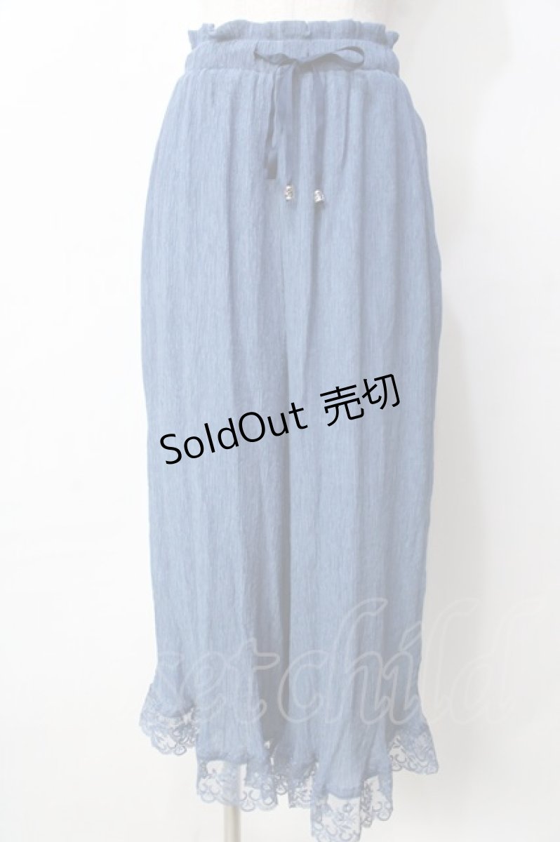 画像1: 【SALE】axes femme / 裾レース楊柳ワイドパンツ  サックス Y-25-09-22-122-AX-PA-SZ-ZT009 (1)