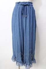 axes femme / 裾レース楊柳ワイドパンツ  サックス Y-25-09-22-122-AX-PA-SZ-ZT009