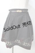 axes femme POETIQUE / 薔薇ベロア刺繍ミニスカート  黒 Y-25-09-22-141-AX-SK-SZ-ZY