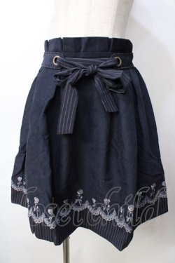画像1: axes femme POETIQUE / ローズ刺繍スカラップスカート  紺 Y-25-09-22-142-AX-SK-SZ-ZY