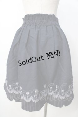 画像2: axes femme POETIQUE / ローズ刺繍スカラップスカート  紺 Y-25-09-22-142-AX-SK-SZ-ZI