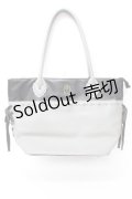 axes femme / 薔薇封入モチーフ付A4トート  グレー Y-25-09-22-022-AX-BG-SZ-ZY