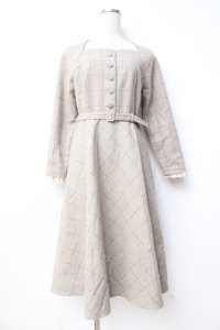 an another angelus / スイートハートネックラインチェックワンピース F ベージュ Y-25-09-29-144-CA-OP-SZ-ZY