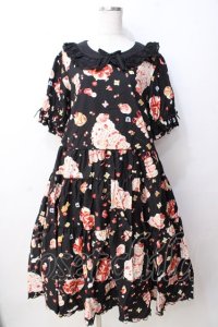 PINK HOUSE / アニバーサリーケーキプリントミディワンピース  黒 Y-25-09-30-013-LO-OP-SZ-ZY