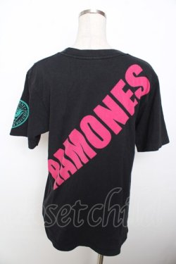 画像2: HYSTERIC GLAMOUR / RAMONNES Tシャツ  黒 Y-25-10-03-090-PU-TO-SZ-ZY