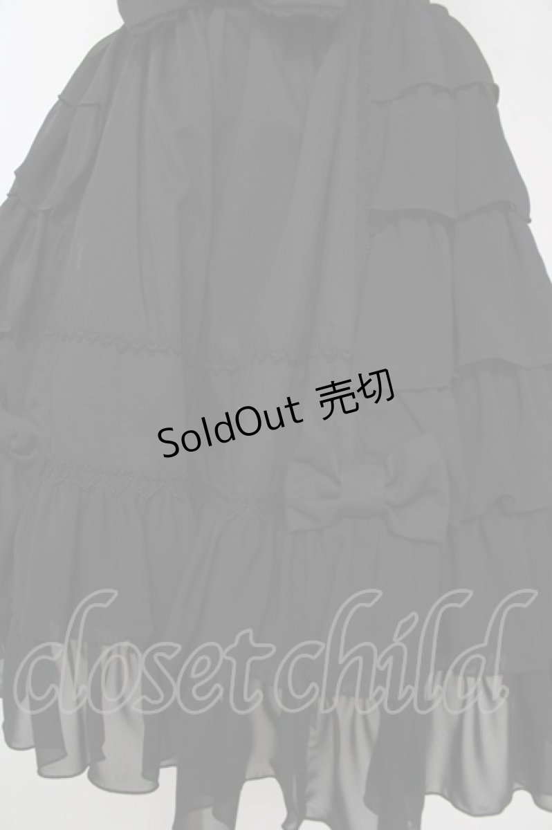 画像4: Angelic Pretty / ふんわりフリルホルタージャンパースカート  黒 Y-25-10-03-143-AP-OP-AS-ZI (4)