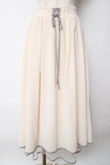 axes femme POETIQUE / リボン花柄バックフリルスカート Ｍ キナリ Y-25-10-03-162-AX-SK-SZ-ZY