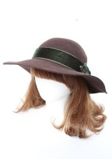 画像2: 【SALE】axes femme / ベロアリボンキャペリン 57.5cm 茶 Y-25-10-06-027-AX-AC-SZ-ZTK025 (2)