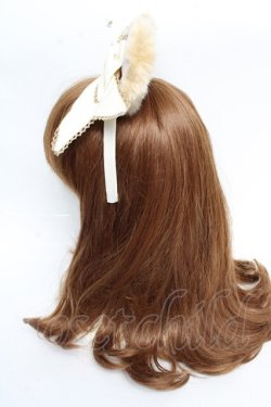 画像2: Angelic Pretty / プレゼントBearカチューシャ  アイボリー Y-25-10-10-059-AP-AC-SZ-ZY