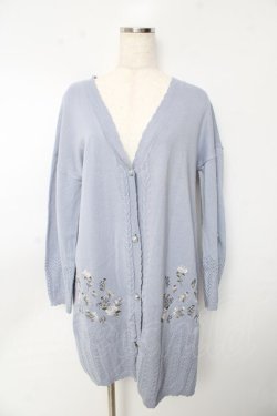 画像1: axes femme / バラ刺繍ロングニットカーデ  サックス Y-25-10-13-094-AX-TO-SZ-ZY