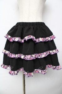 gouk / 和柄ティアードスカート  黒 Y-25-10-16-156-GO-SK-SZ-ZI