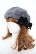 axes femme / リボン付きフェザーファーベレー 56-58cm グレー Y-25-10-18-047-AX-AC-SZ-ZY