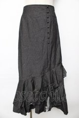 axes femme / クルミ釦付デニムスカート F 黒 Y-25-10-18-202-AX-SK-SZ-ZI