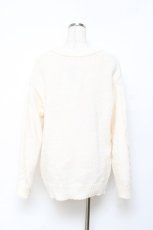 画像2: F i.n.t / エッフェル塔ロゴ刺繍腰丈ケーブルニットカーディガン F オフホワイト Y-25-10-20-040-CA-TO-SZ-ZI (2)