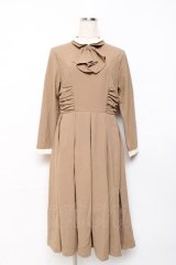 an another angelus / ジャボ付きクレリックワンピース F ベージュ Y-25-10-20-074-CA-OP-SZ-ZY