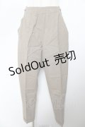 INGEBORG / テーパードパンツ  カーキベージュ Y-25-10-25-135-LO-PA-SZ-ZY