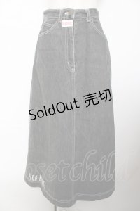 PINK HOUSE / ロゴプリントデニムスカート  黒 Y-25-10-25-146-LO-SK-SZ-ZY