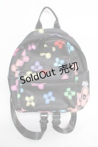 NieR Clothing / ばんそうこう総柄ミニリュック  黒 Y-25-10-28-047-PU-BG-SZ-ZT-K012