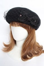画像1: Enchantlic Enchantilly / 麗らかなリボンチュールサマーベレー帽  ブラック Y-25-10-28-056-LO-AC-SZ-ZTK048 (1)