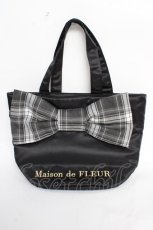 画像1: Maison de FLEUR / チェックリボンサテントートバッグ F ブラック Y-25-10-28-043-LO-BG-SZ-ZT335 (1)